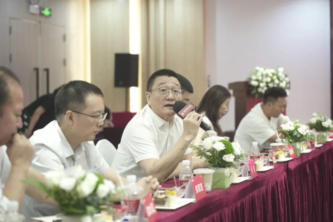 百億財(cái)富計(jì)劃丨大將軍瓷磚與多家工程運(yùn)營商達(dá)成戰(zhàn)略合作！(圖6)