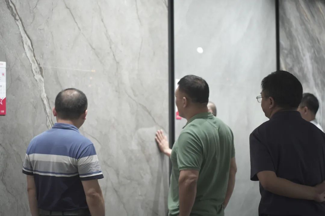 百億財(cái)富計(jì)劃丨大將軍瓷磚與多家工程運(yùn)營商達(dá)成戰(zhàn)略合作！(圖24)